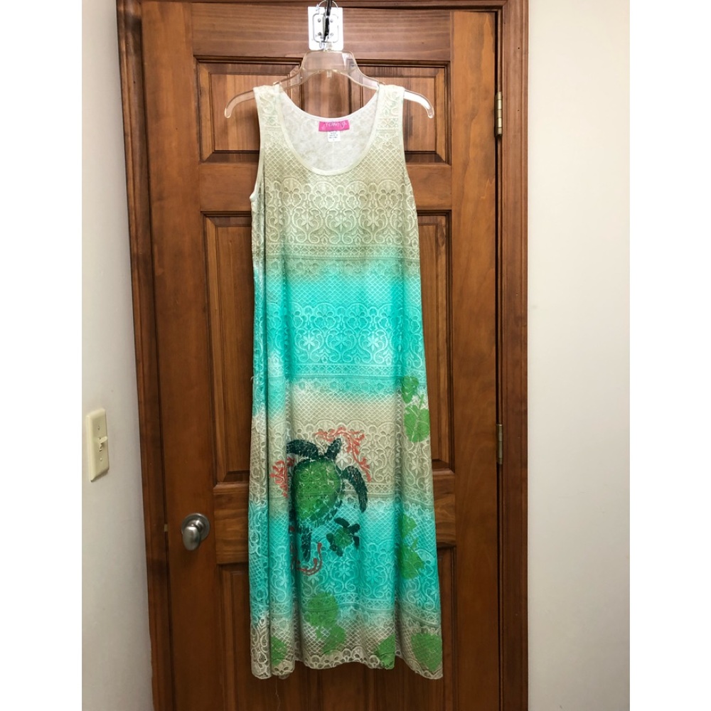 Sleeveless maxi dress